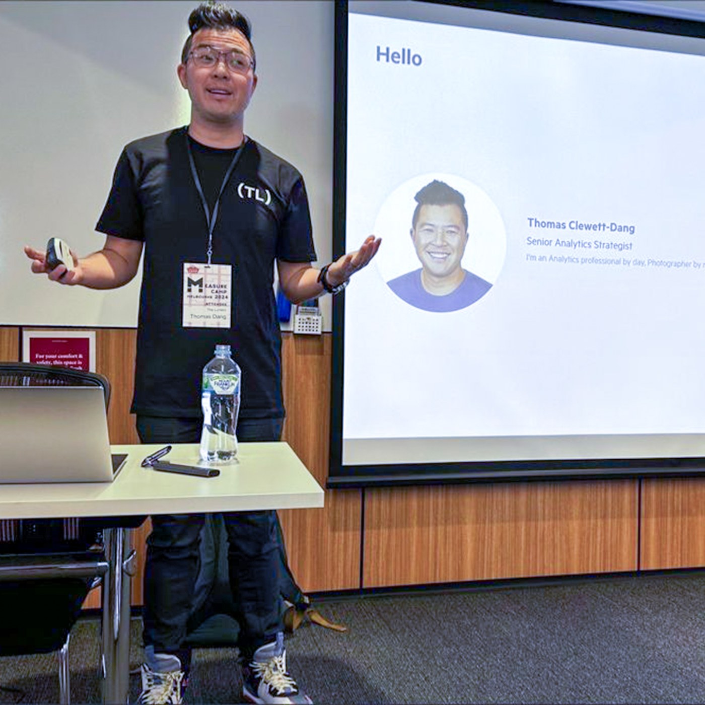 Thomas Clewett-Dang presenting analytics work at MeasureCamp